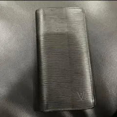 Louis Vuitton エピ・レザー 長財布 ブラック
