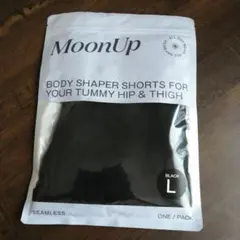 ムーンアップショーツ