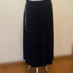 ZARA ザラ　フレアスカート　膝丈スカート　アウトレット　ネイビー　プリーツのサムネイル