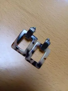 トータスシェル風 長方形フープピアス