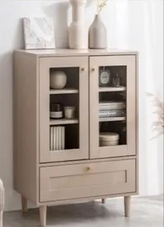 ベージュ木製ガラス扉キャビネット