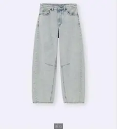 ジーユー バレルレッグジーンズ