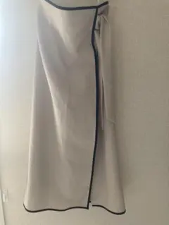 ベージュ タイトラップスカート ナチュラルビューティーベーシック