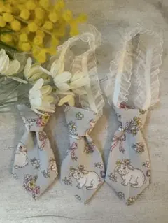 トリミングチョーカー　うさぎ柄のネクタイ