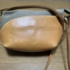 レザーキャンバスショルダーバッグのサムネイル