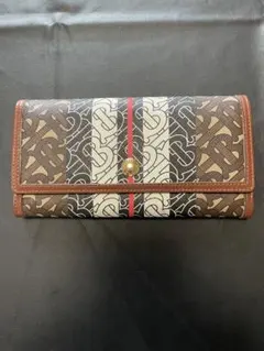 美品⭐︎BURBERRY ロゴ入り 長財布