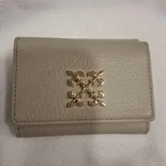 russet ベージュ 三つ折り財布のサムネイル