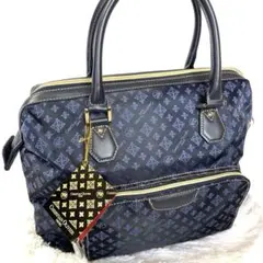 Item thumbnail for item 38926cf0-45ab-492e-a61c-ed5ddfd4a302