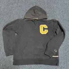Champion ブラック フード付きパーカー Cロゴ