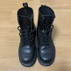 Dr.Martens 8ホール