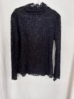 黒の花柄レーストップス　レディース　インナー　大きめ