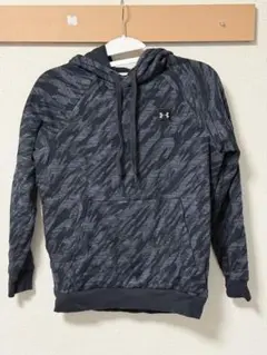 Under Armour ダークグレー パーカー Mサイズ