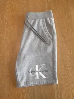 Calvin Klein ハーフパンツ グレー♪美品♪のサムネイル