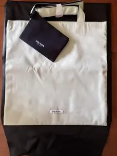 PRADA BEAUTY プラダ ビューティ ノベルティ トートバッグ　ポーチ付