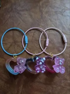 ハンドメイドクマレジンキーホルダー