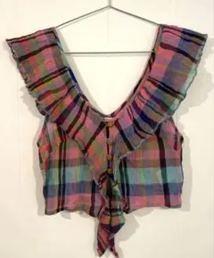 URBAN OUTFITTERS フリルトップス　itimiのサムネイル