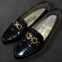 Salvatore Ferragamo ガンチーニ エナメルレザー ローファー