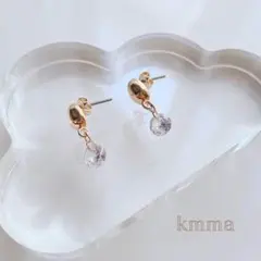 メタルビーンズ × キュービックジルコニア＊揺れるピアス（チタンポスト）