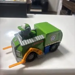 パウ・パトロール ロッキー　緑色トラック