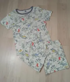 Item thumbnail for item efad4ae4-0600-4161-89e9-22c69558e9d8