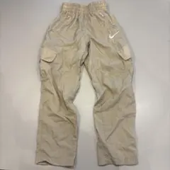 Nike ベージュ カーゴパンツ　キッズ