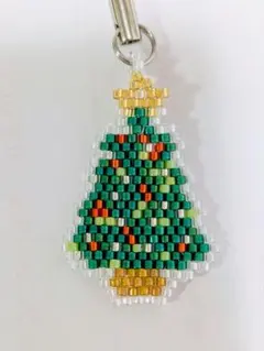 デリカビーズで作ったクリスマスツリー
