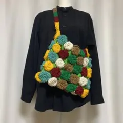 多色モチーフ編みショルダーバッグ　手編みバッグ　鞄　裏布付き