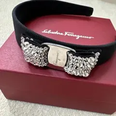 Salvatore Ferragamo カチューシャ ヴァラ ビジューのサムネイル