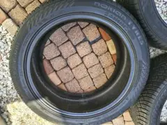 ノキアンタイヤ スタッドレス 235/45 R18 2本セット【1/2】 - メルカリ