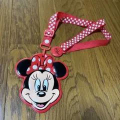 ミニーマウス パスケース 赤　東京ディズニーリゾート