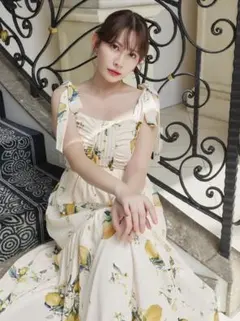 herlipto Capri Lemon Print Dress Sサイズ - メルカリ