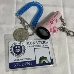モンスターズインク 学生証 マイク ブー懐中電灯キーホルダー