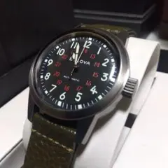 BULOVA 自動巻き 腕時計 黒/緑のサムネイル