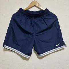 Nike ネイビーのNikeショートパンツ