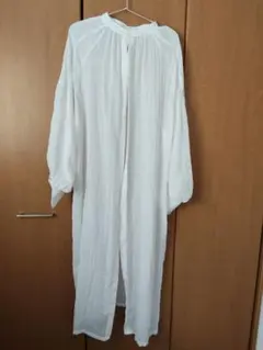 白 ロングシャツ シアー 長袖 ゆったり ナチュラル 体型カバー