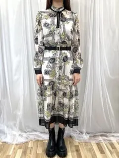 【GRACE CONTINENTAL】 新品⭐︎ワンピース（公式サイト完売品）