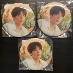 新品　TXT テヒョン　缶バッジ　ACT TOMORROW