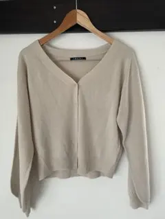 INGNI ベージュ Vネックカーディガン