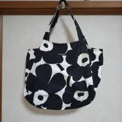 マリメッコ　marimekko 花柄　ウニッコ　 トートバッグ