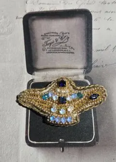 アラビアン風魔法のランプのビーズ刺繍ブローチ