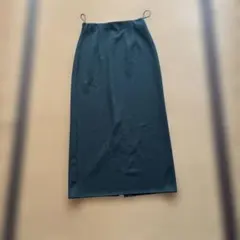ユニクロダークグリーン タイトスカート スリット入り