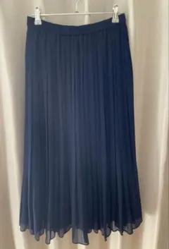 ユニクロ　ネイビー プリーツロングスカート Lサイズ　タグ付け新品