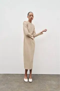 新品未使用タグ付き　ZARA ZWコレクションウール混チューブワンピース