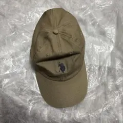 ベージュキャップ