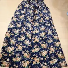 最終セール！冬素材フレアスカート 花柄