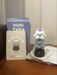 POP MART MINITEEN フィギュア O.C.L. ジュン