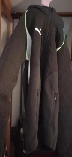 新品未使用Puma フルジップジャケット メルセデス・ベンツ