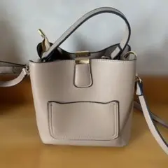 ベージュショルダーバック