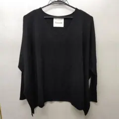 3384　 エマキュレート 黒 セーターのサムネイル