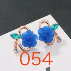 054：まとめ売り歓迎！青バラ×葉モチーフピアス